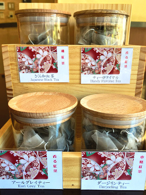 ティーラウンジ花ごころと朝食ビュッフェの紅茶バイキング